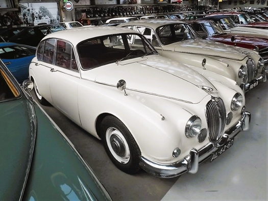1961 Jaguar MK2 - white oldtimer te koop