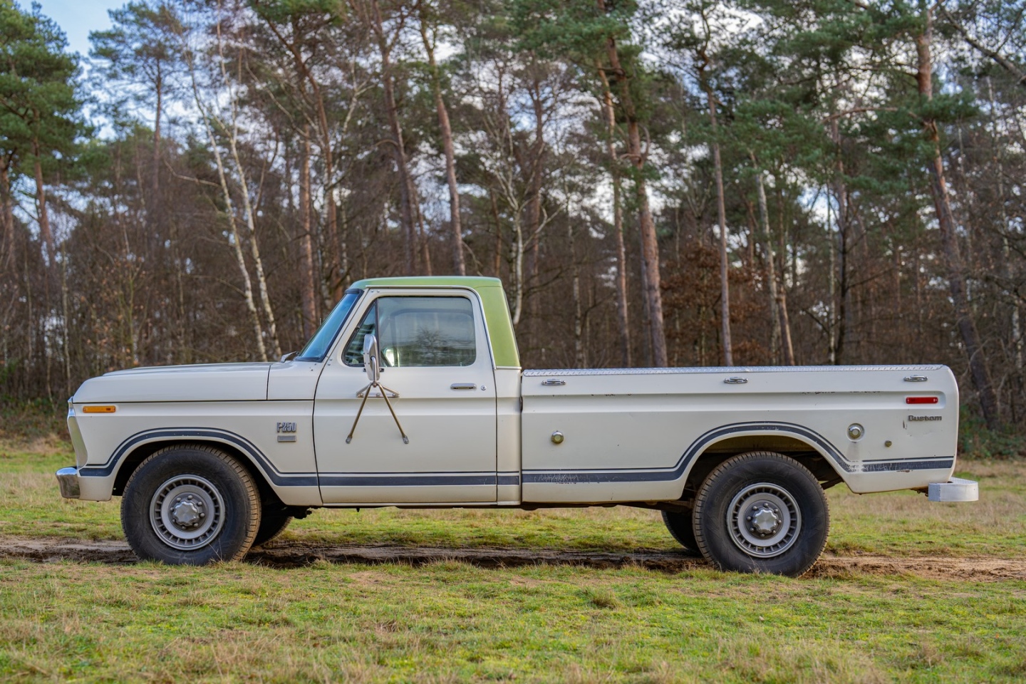 1973 Ford F250 Camper Special V8 5,8L oldtimer te koop