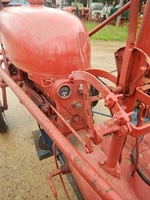 1962 International Farmall Super Cub with sickle-bar mower oldtimer te koop