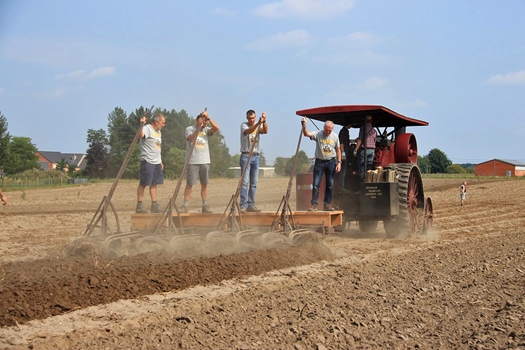 1919 Rumely Oil Pull Steam Tractor oldtimer te koop