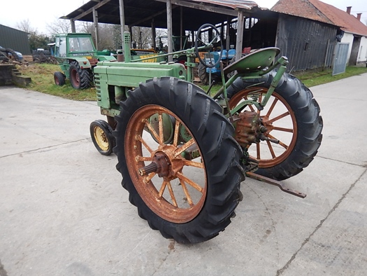 1939 John Deere Styled B flat spokes oldtimer te koop