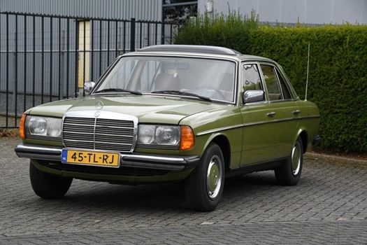 1981 Mercedes 200 Sedan oldtimer te koop