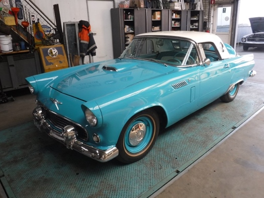 1956 Ford T bird  oldtimer te koop