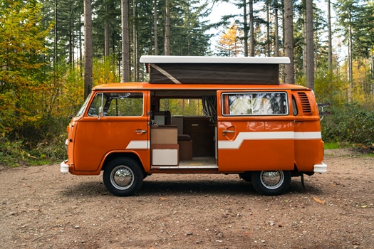 1976 Volkswagen T2B, Camper  oldtimer te koop