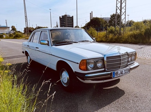 1977 Mercedes 230 W123 oldtimer te koop