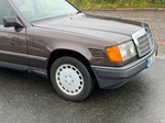 1988 Mercedes 300 D Turbo W124 oldtimer te koop