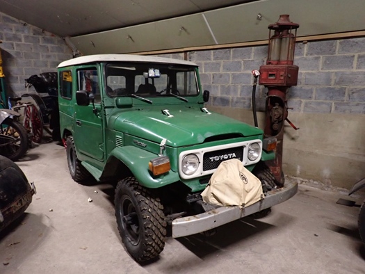 1984 Toyota BJ42 Diesel with original electric winch oldtimer te koop