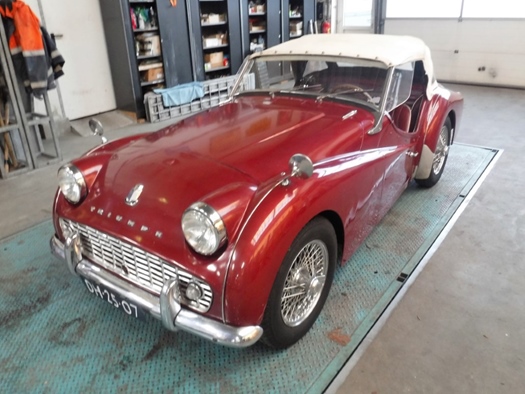 1960 Triumph TR3A  - TS70037L oldtimer te koop