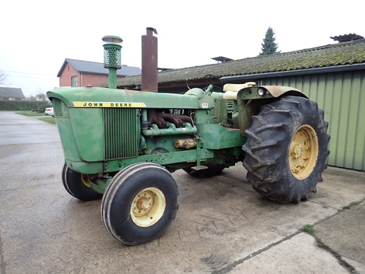 1965 John Deere 5010 Diesel on 24.5-32 rubber oldtimer tractor te koop