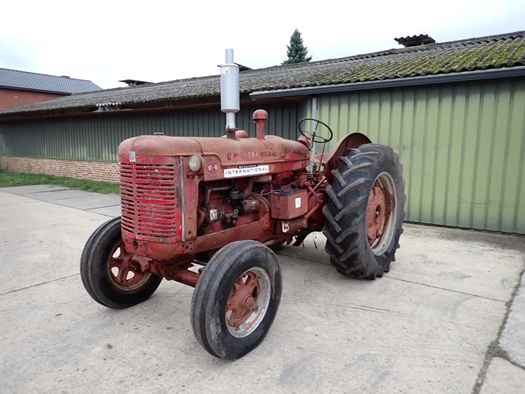 1949 International W9 oldtimer tractor te koop