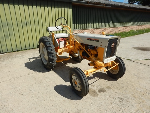 1963 International Farmall Cub Lo-Boy oldtimer tractor te koop