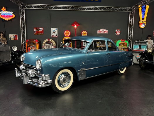 1951 Ford Custom oldtimer te koop