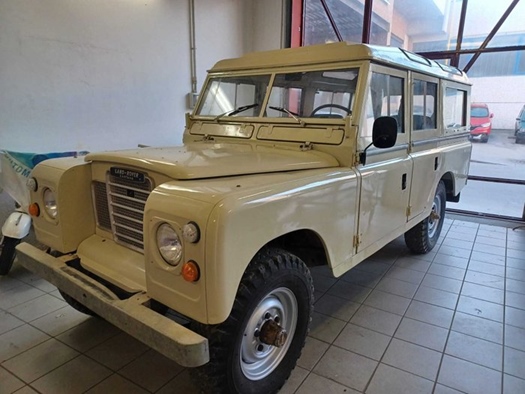 1979 Land Rover Santana 109 special series 3 oldtimer te koop