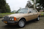 1981 Mercedes 230E oldtimer te koop