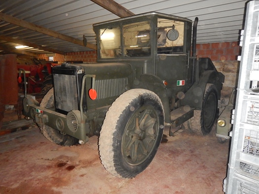 1940 Breda TP32 Artillery Tractor 4WD with winch. oldtimer tractor te koop