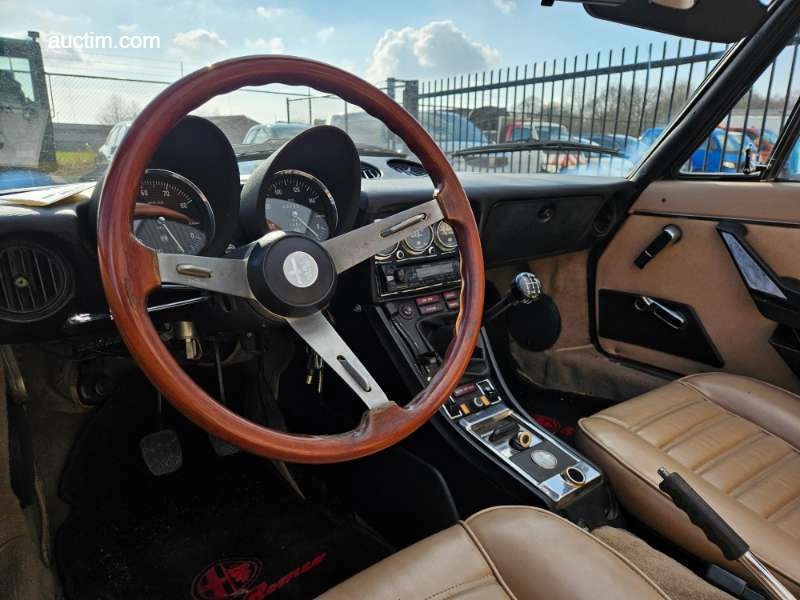 1979 Alfa Romeo Spider 2000 Veloce Tronca oldtimer te koop